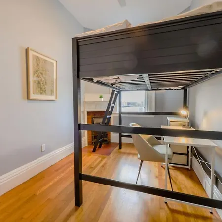 Spacious Back Bay 2Br